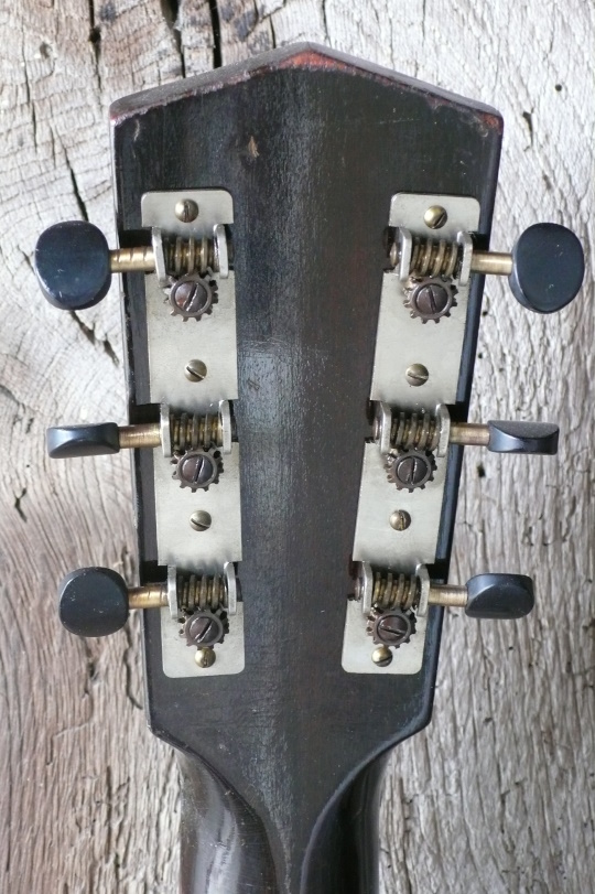 Originele Waverly tuners met zwarte celluloid knopjes